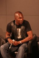 Souleymane Diamanka, très populaire auprès des lycéens, a répondu avec plaisir (...)